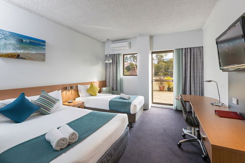 Metro Hotel Miranda - Tourism Canberra 0