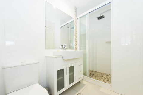 Byron Central Apartments - Tourism Canberra 1