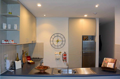 Lantern 1 Bedroom Balcony With Panoramic View - Tourism Canberra 3