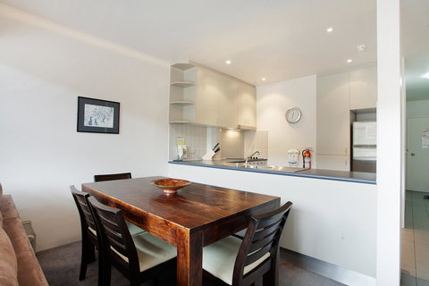 Lantern 1 Bedroom Balcony With Panoramic View - Tourism Canberra 8