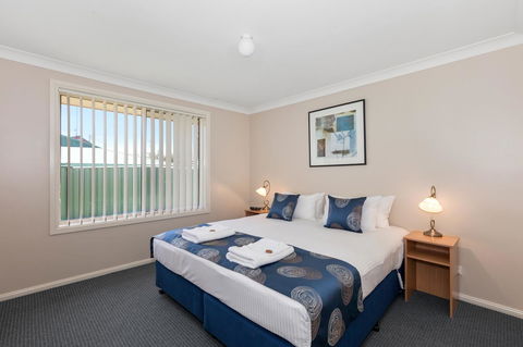 Colonial Court Villas - Tourism Canberra 19