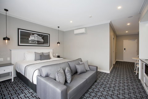 CH Boutique Hotel & Apartments, Ascend Hotel Collection - Tourism Canberra 7