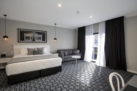 CH Boutique Hotel & Apartments, Ascend Hotel Collection - Tourism Canberra 1
