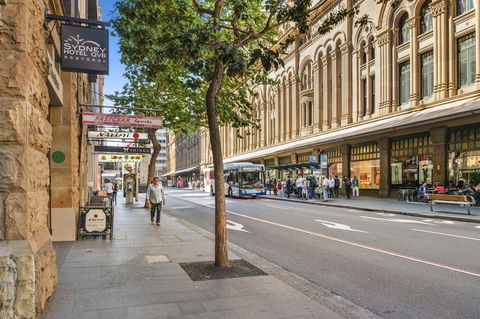 YEHS Hotel Sydney QVB - Tourism Canberra 4
