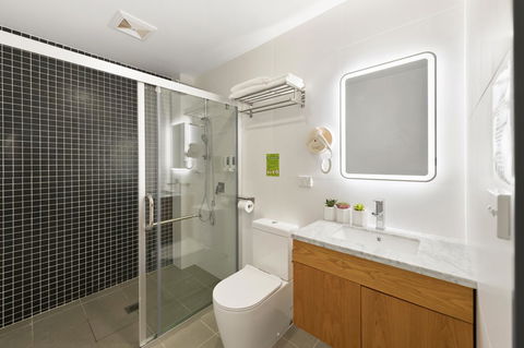 YEHS Hotel Sydney QVB - Tourism Canberra 24