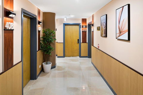 YEHS Hotel Sydney QVB - Tourism Canberra 42