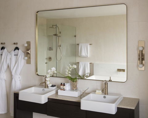 The William Inglis Mgallery - Tourism Canberra 18