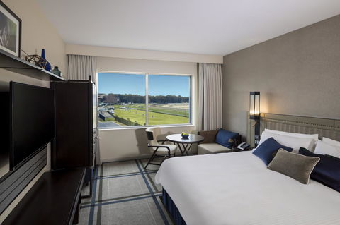 The William Inglis Mgallery - Tourism Canberra 9