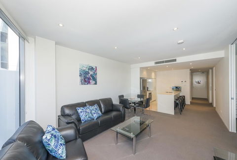 Lakefront 116 Kingston ACT - Tourism Canberra 1
