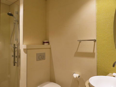 Rydges Australia Square, Formerly Tank Stream Hotel - Tourism Canberra 1