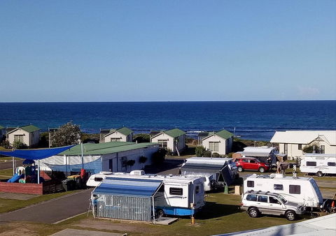 Blue Lagoon Beach Resort - Tourism Canberra 15