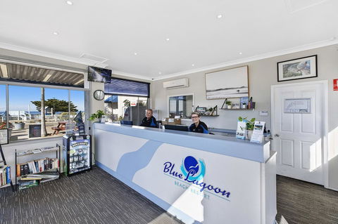 Blue Lagoon Beach Resort - Tourism Canberra 9