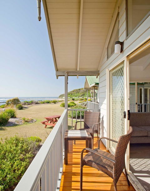 Blue Lagoon Beach Resort - Tourism Canberra 30