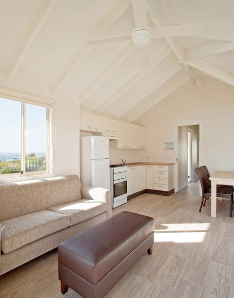 Blue Lagoon Beach Resort - Tourism Canberra 31