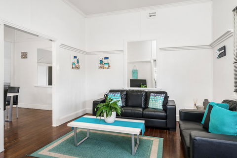 Club Byron Accommodation - Tourism Canberra 21