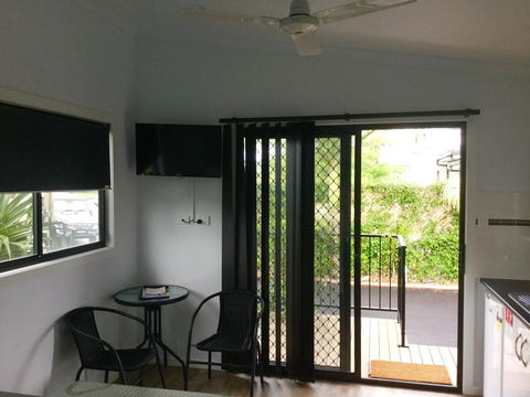 Club Byron Accommodation - Tourism Canberra 4