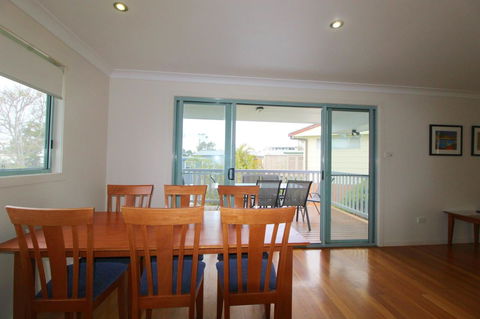 Anglesea, 17 Hodgson Street - Tourism Canberra 4