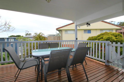 Anglesea, 17 Hodgson Street - Tourism Canberra 5