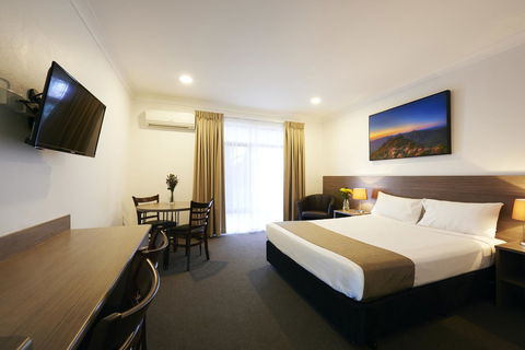 Adelong Motel - Tourism Canberra 5