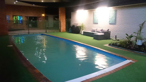 Adelong Motel - Tourism Canberra 2