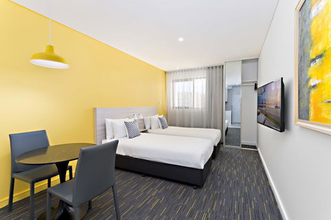 Value Suites Green Square - Tourism Canberra 24