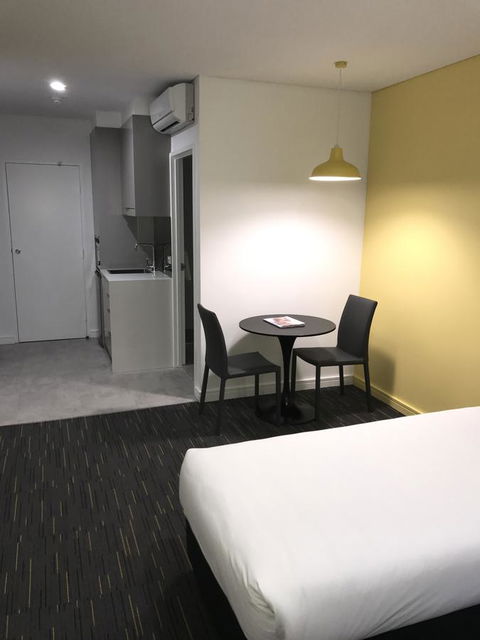 Value Suites Green Square - Tourism Canberra 16