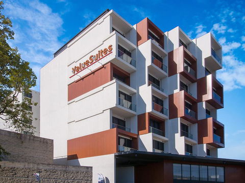 Value Suites Green Square - Tourism Canberra 0