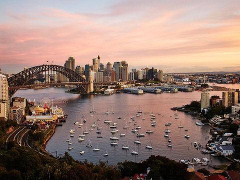 View Sydney - Tourism Canberra 19