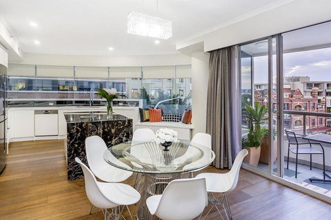 Darling Harbour ICC 3BR+PARKING+VIEWS è¾¾ä»¤æ¸¯å…¨æ™¯è±ªåŽä¸‰æˆ¿ - Tourism Canberra 2