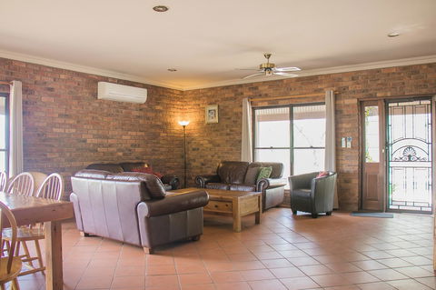 Ironstone Estate Lovedale - Tourism Canberra 18
