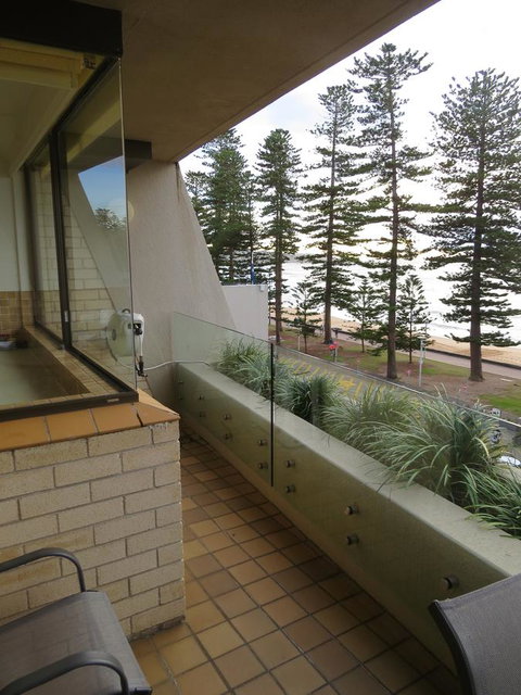 Manly Paradise Motel & Apartments - Tourism Canberra 40