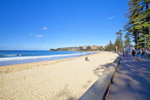 Manly Paradise Motel & Apartments - Tourism Canberra 3