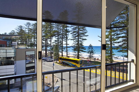 Manly Paradise Motel & Apartments - Tourism Canberra 4