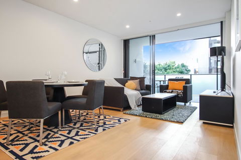 DD Apartments At International Convention Centre - Tourism Canberra 18