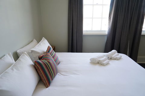 Rosehill Hotel - Tourism Canberra 5