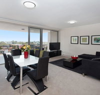 The Junction Palais - Modern and Spacious 2BR Bondi Junction Apartment Close to Everything - Tourism Canberra