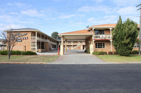 Grand Manor Motor Inn - Tourism Canberra 2