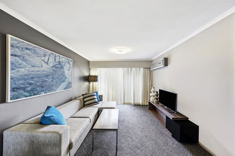 Adina Apartment Hotel Sydney Surry Hills - Tourism Canberra 7