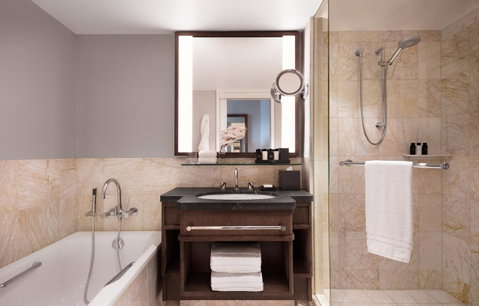 Four Seasons Hotel Sydney - Tourism Canberra 5