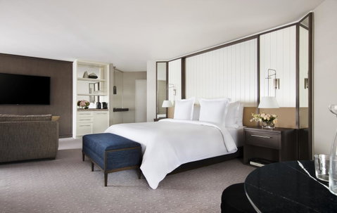 Four Seasons Hotel Sydney - Tourism Canberra 2