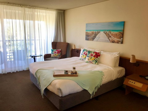 Charlesworth Bay Beach Resort - Tourism Canberra 2