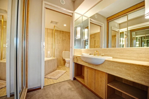 Charlesworth Bay Beach Resort - Tourism Canberra 18