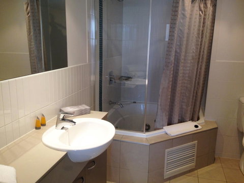BASE Holidays - Ettalong Beach Premium Apartments - Tourism Canberra 39