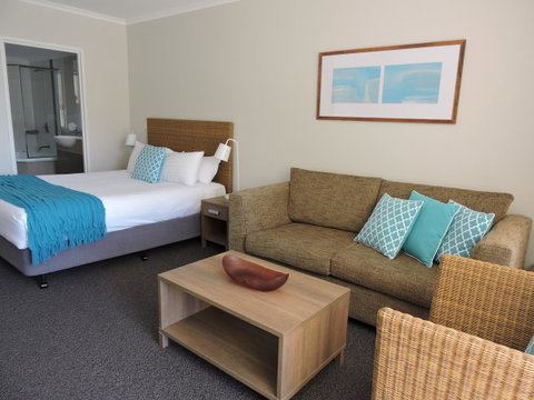 BASE Holidays - Ettalong Beach Premium Apartments - Tourism Canberra 13