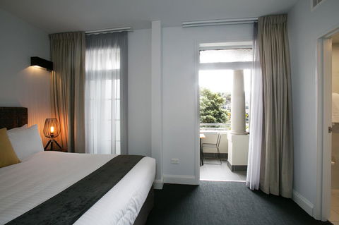 The Lucky Hotel - Tourism Canberra 25