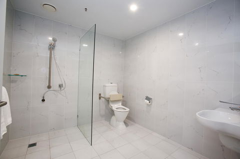 The Lucky Hotel - Tourism Canberra 36