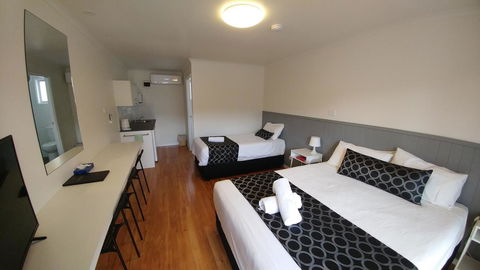 Eden Motel - Tourism Canberra 6