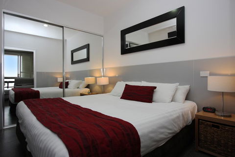 Honeysuckle Executive Apartments - Tourism Canberra 1