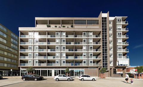 Honeysuckle Executive Apartments - Tourism Canberra 38
