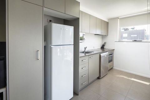 Honeysuckle Executive Apartments - Tourism Canberra 5